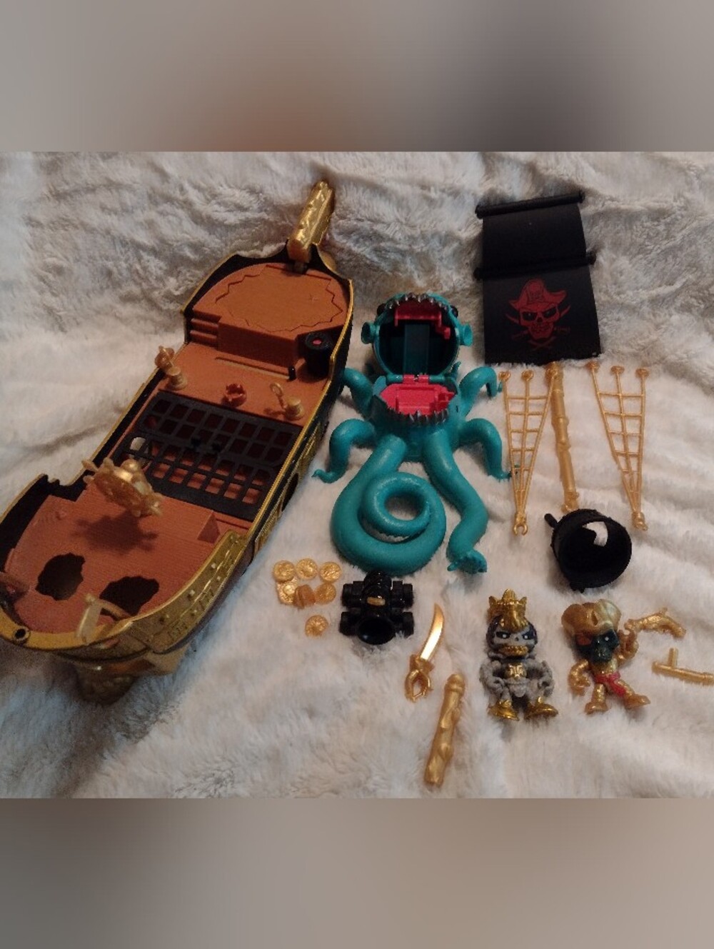 Treasure X Sunken Gold Pirate Ship Kraken Toy Lot Moose Toys